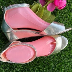 BADGLEY MISCHKA AMERICAN GLAMOR METALLIC WEDGE HEEL SANDALS BRIDAL RHINESTONES